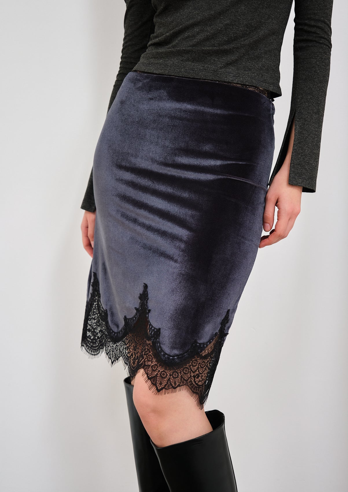 Suave Skirt Slate