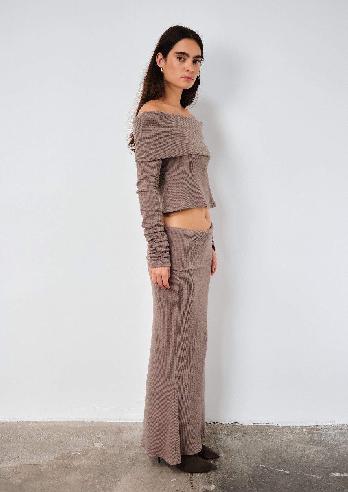Caricia Taupe Skirt