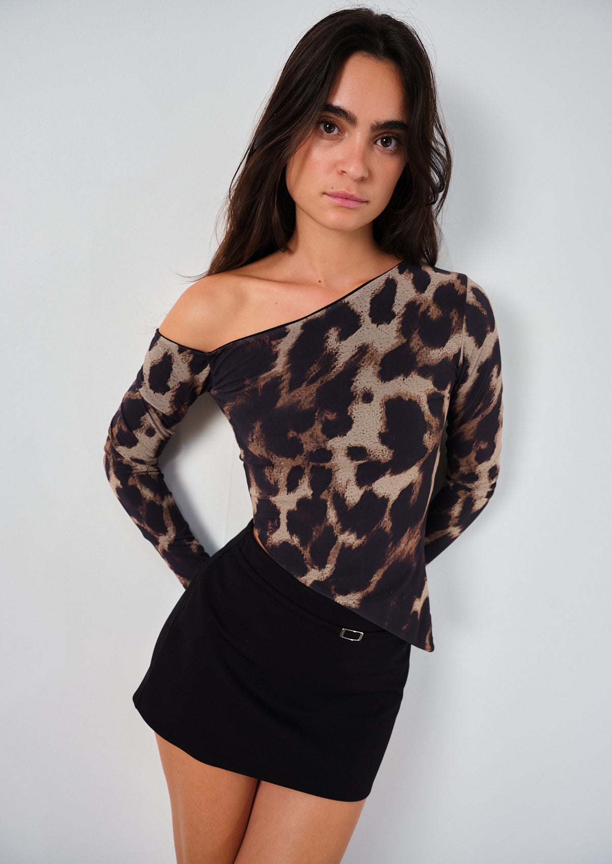 トップス VERO PEPURAMU LEOPARD TOP Mirada Leopard Top – Feners