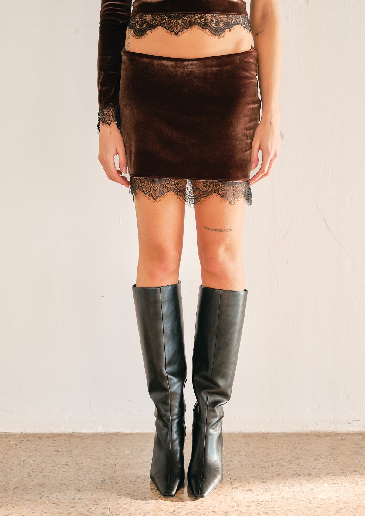 Reliquia Skirt Velvet Chocolat